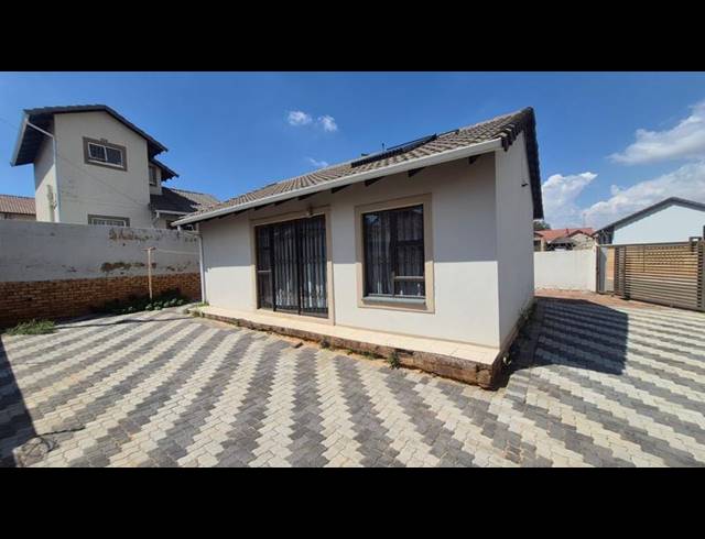 3 BEDROOM PROPERTY TO RENT IN WITPOORTJIE